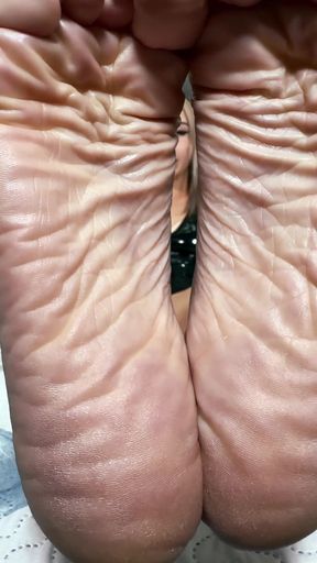 The Ultimate Hands Free Foot Challenge