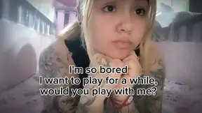 Cutie chick's sole gets worshipped by bi beauties
