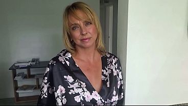 Amateur jodie Johnson takes on her best friend's hot mom in a taboo
