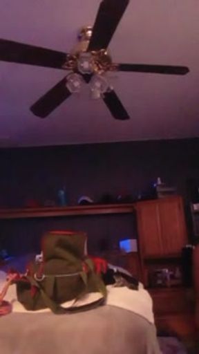 Cammy cums in the shower