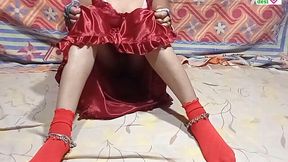 Seductive Bhauji's Real Hindi Chudai in Red Maxy Video