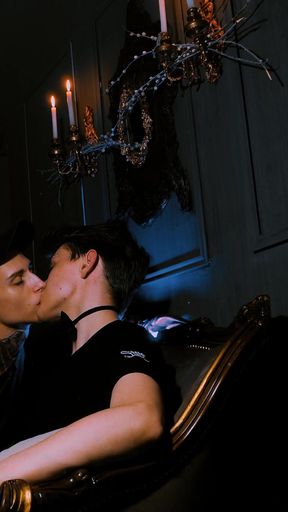 Oh! what an elegant anal fuck in an amazing setting