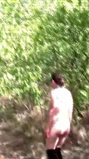 Slave Tih Is Punished to Walk Naked