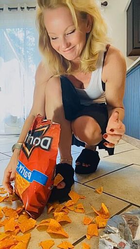 Dorito Ugg Slipper Crush