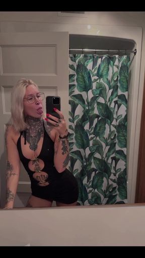 Do You Like My Dress?