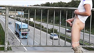 Outdoor Handjob for a Big-Cocked Hunk 3