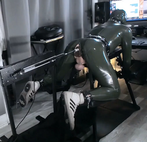 Rubbergimp sounded by the fucking machine