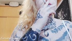 Smoking Fetish Girl
