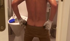 Horny plumber ruins his pants while jacking off