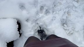 found old broken car and make it pedal pumping m0