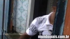 novinho motoboy tocando punheta ate gozar