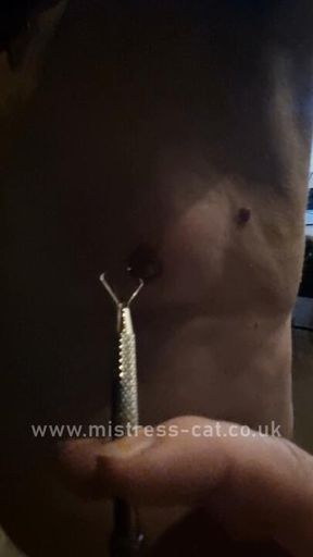 Spiky nipple clamp