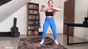 aluna safada provoca no alongamento com calca sem calcinha, mostrando tudo