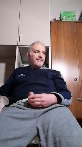 Cum for an Italian