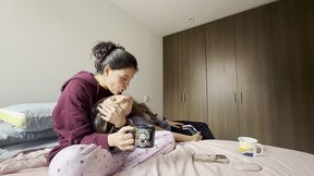 ientras mi vecina juega videojuegos
