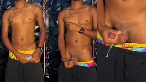 jovencito lechon se masturba con su nuevo juegue.