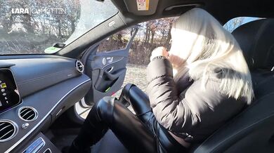 Blonde Big Booty Gets Pumped in the Parking Lot