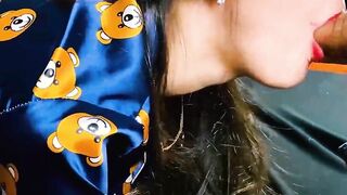 Stepsister gave me a bj and then she will kiss