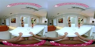 VR Bangers two hot blondes pussy licking 69 180 Porn
