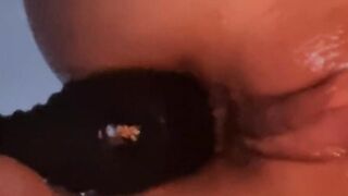 My first time i have buttplug into my tight anal