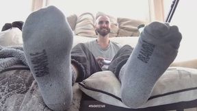 Gamer reacting | Feet POV | verbal humiliation