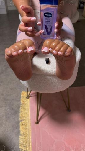 MASSAGE HUILE FEET 👣💦
