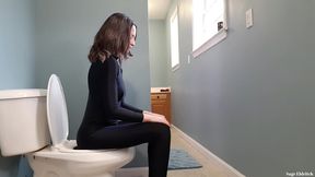 pee desperation: sage eldritch peeing in black catsuit