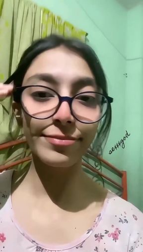 Teen amateur bangs desi cock in homemade video