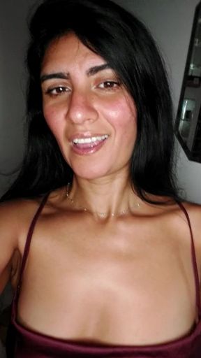 Vanessinha Showed Her Ass and Fucked a Lot