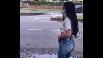 Ligando a una flaca linda en la calle, termino clav&aacute_ndole mi polla - Alexa Joes