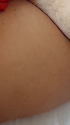 Amateur Blonde Mature Wife Enjoys Sex in Bed