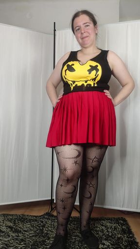 4k Patterned Pantyhose and Red Mini Skirt Try on