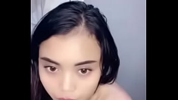 Gadis muda cantik telanjang seksi