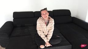 curvy sidecut teen fucked by huge 26cm cock!!