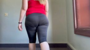 PAWG leggings vpl walking