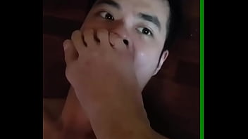 Đĩ ch&oacute_ slave b&uacute_ cặc liếm ch&acirc_n, sỉ nhục cho mọi người thấy