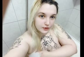 Curvy girl masturbating in the bathroom and sucking pov