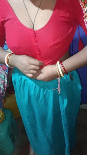 Indian desi girl enjoys sex