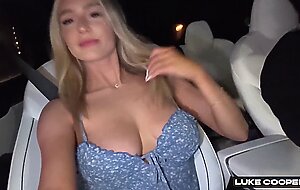 All natural big tits blonde cas summer fucking in self driving car