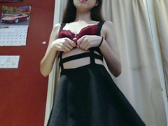 Amateur wild chick solo masturbation