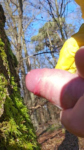Jerking off and squirting in the forests around Heilbronn   Clip 2