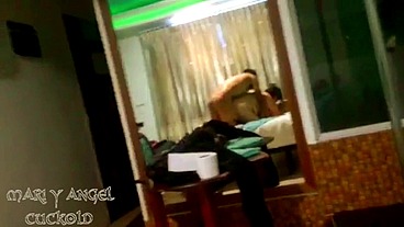 Grabando a mi hotwife con mi amigo