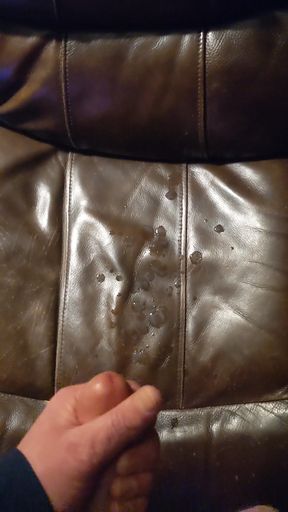 Cumming for over a minute straight