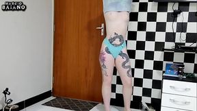 minha esposa chega tarde da balada com a buceta toda melada de por mim faz chupar o goso di outro homem ela mim faz di corno