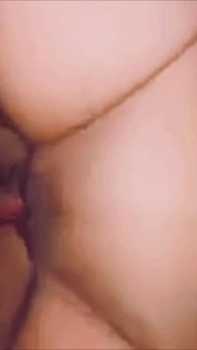 White girl gets fucked in missionary position with wet pussy