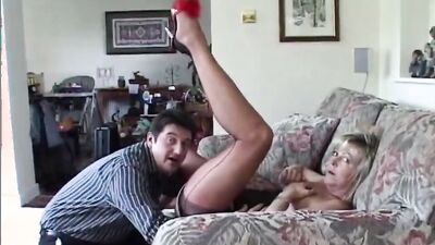 Cheating housewife in stockings is getting nailed by a neighbor