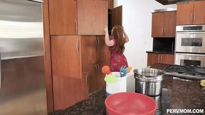 Summer Hart Ginger Mom Perv Sex Video HD