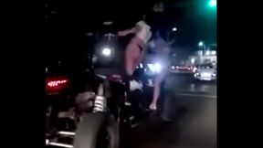 Bailando en las calles de Acapulco