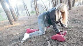 Trouble in the forest or a broken leg MP4