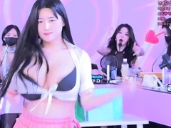 Asian japanese amateur has deep throat